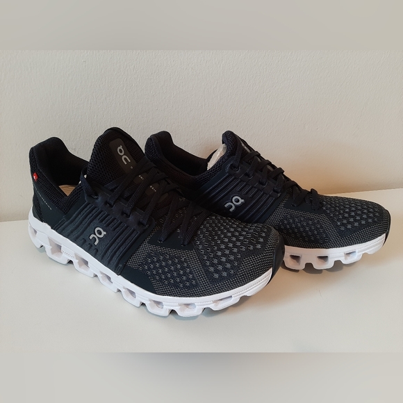 On CloudSwift 2 Women's Size 7.5 - Picture 2 of 6